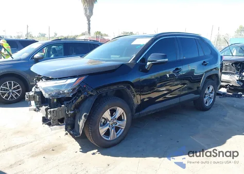 2023 Toyota Rav4 Xle z USA, uszkodzony, nr VIN 2T3P1RFV2PW344812